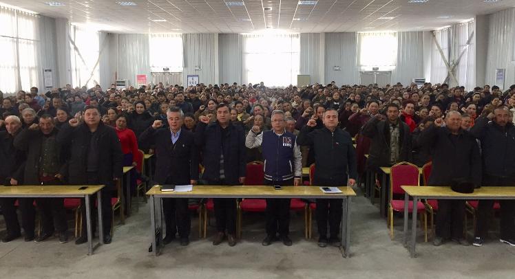 学院结亲和“访惠聚”干部教师与村民集体发声亮剑 学院结亲和“访惠聚”干部教师与村民集体发声亮剑